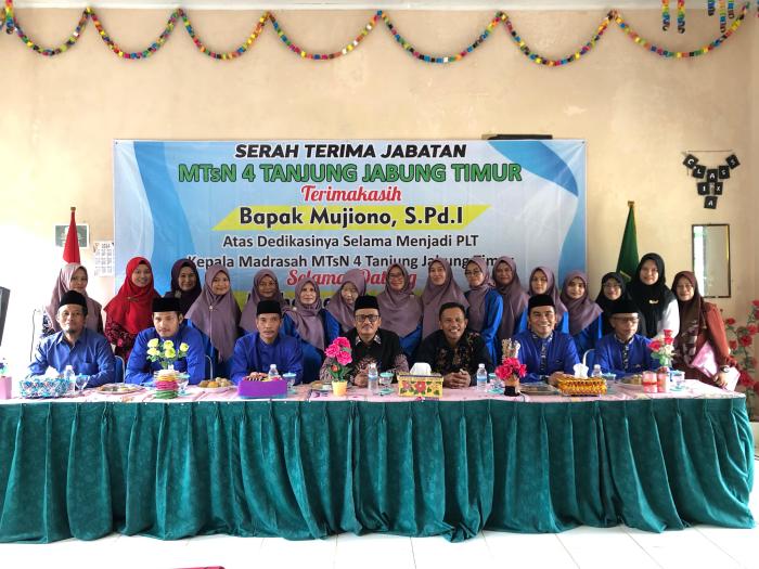 Serah Terima Jabatan Kepala MTsN 4 Tanjung Jabung Timur