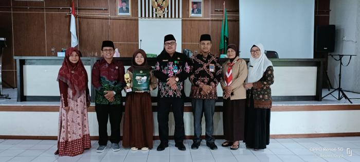 PELEPASAN PESERTA KSM ADELIA MARISKA TINGKAT NASIONAL DIKANTOR KEMENTRIAN AGAMA TANJUNG JABUNG TIMUR