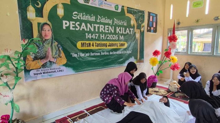 MTsN 4 Tanjung Jabung Timur Gelar Praktik Sholat Jenazah