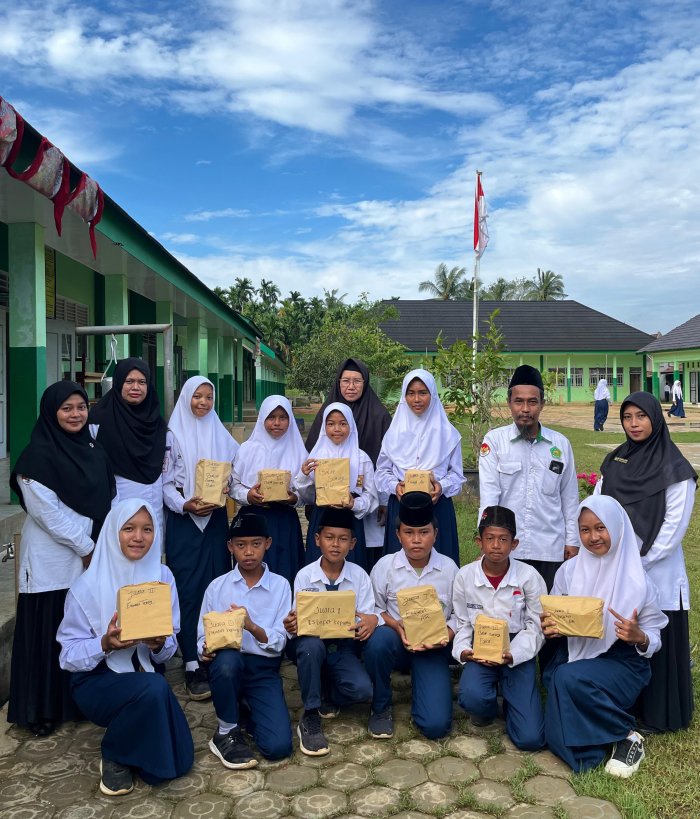 MTsN 4 Tanjung Jabung Timur Rayakan HUT RI ke-80 