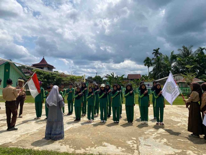 MTsN 4 Tanjung Jabung Timur Siapkan Pelantikan OSIM MTsN 4 Tanjung Jabung Timur Siapkan Pelantikan OSIM