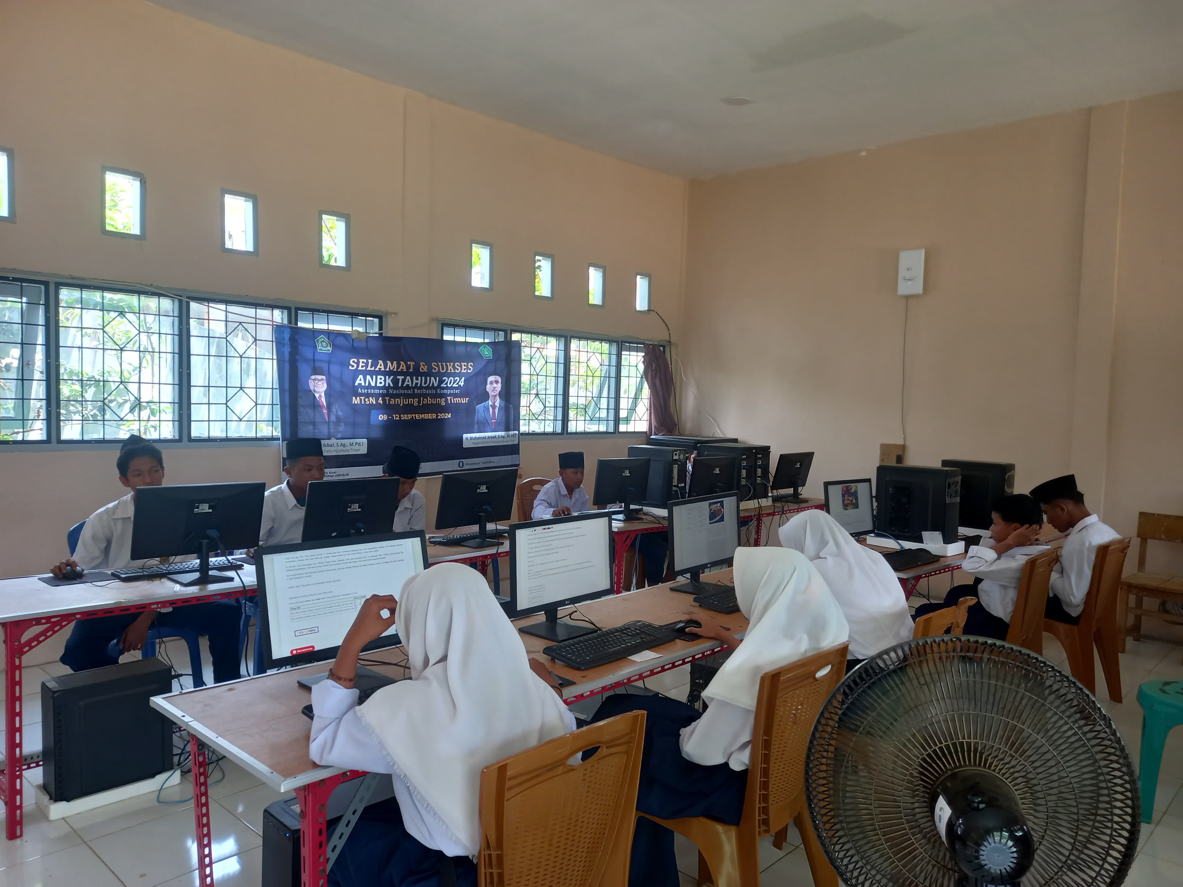 Pelaksanaan ANBK MTsN 4 Tanjung Jabung Timur Berjalan Sukses