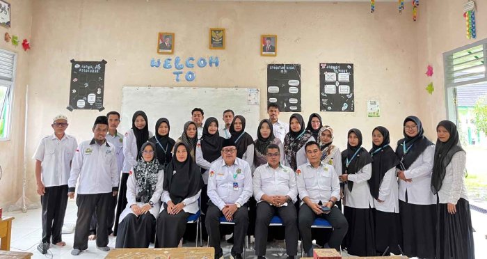 Kepala Kemenag Tanjab Timur Bina ASN di MTsN 4 Tanjung Jabung Timur Kepala Kemenag Tanjab Timur Bina ASN di MTsN 4 Tanjung Jabung Timur