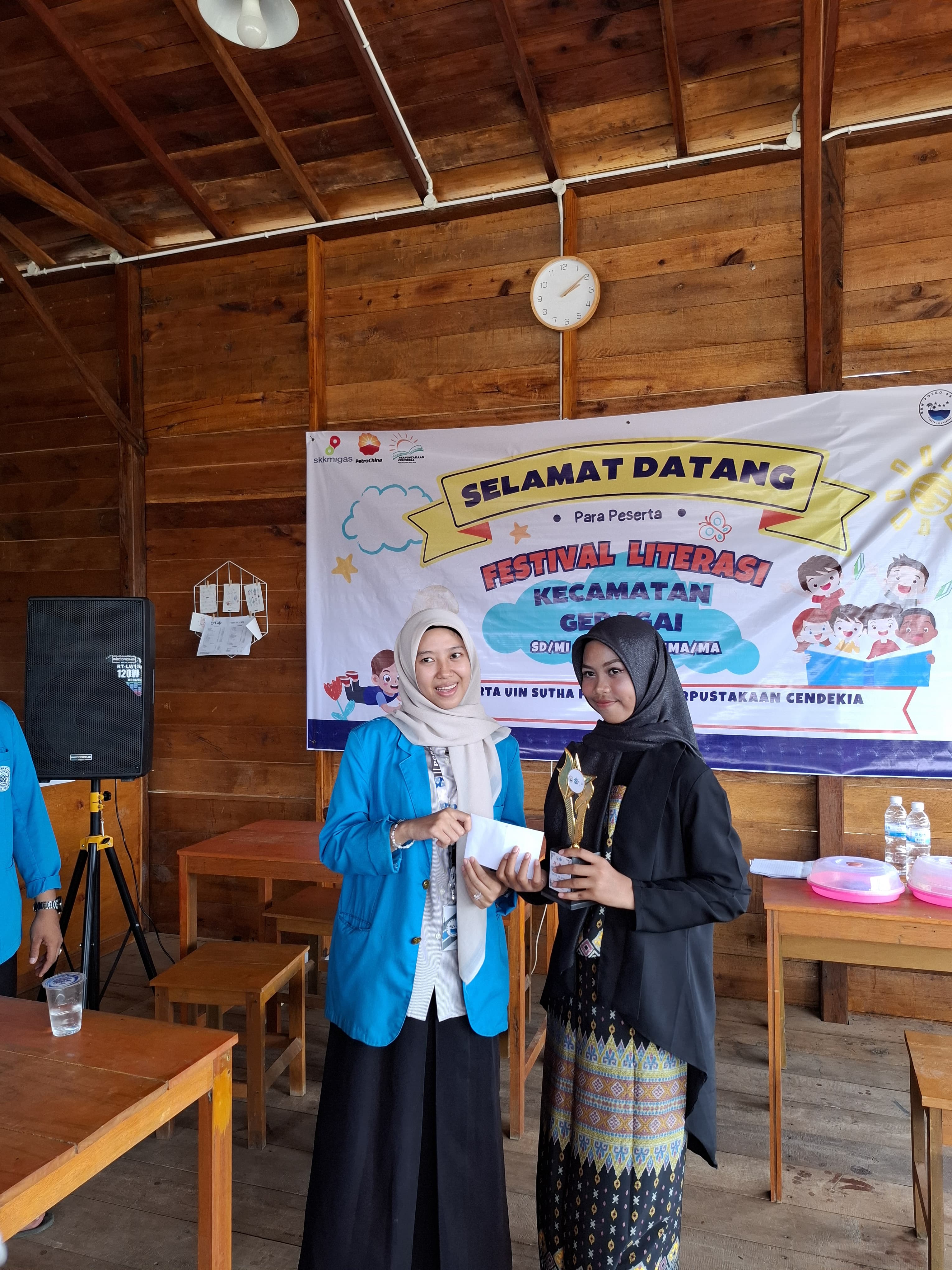 Siswi MTsN 4 Tanjung Jabung Timur Sukses Ikuti Festival Literasi di Kecamatan Geragai