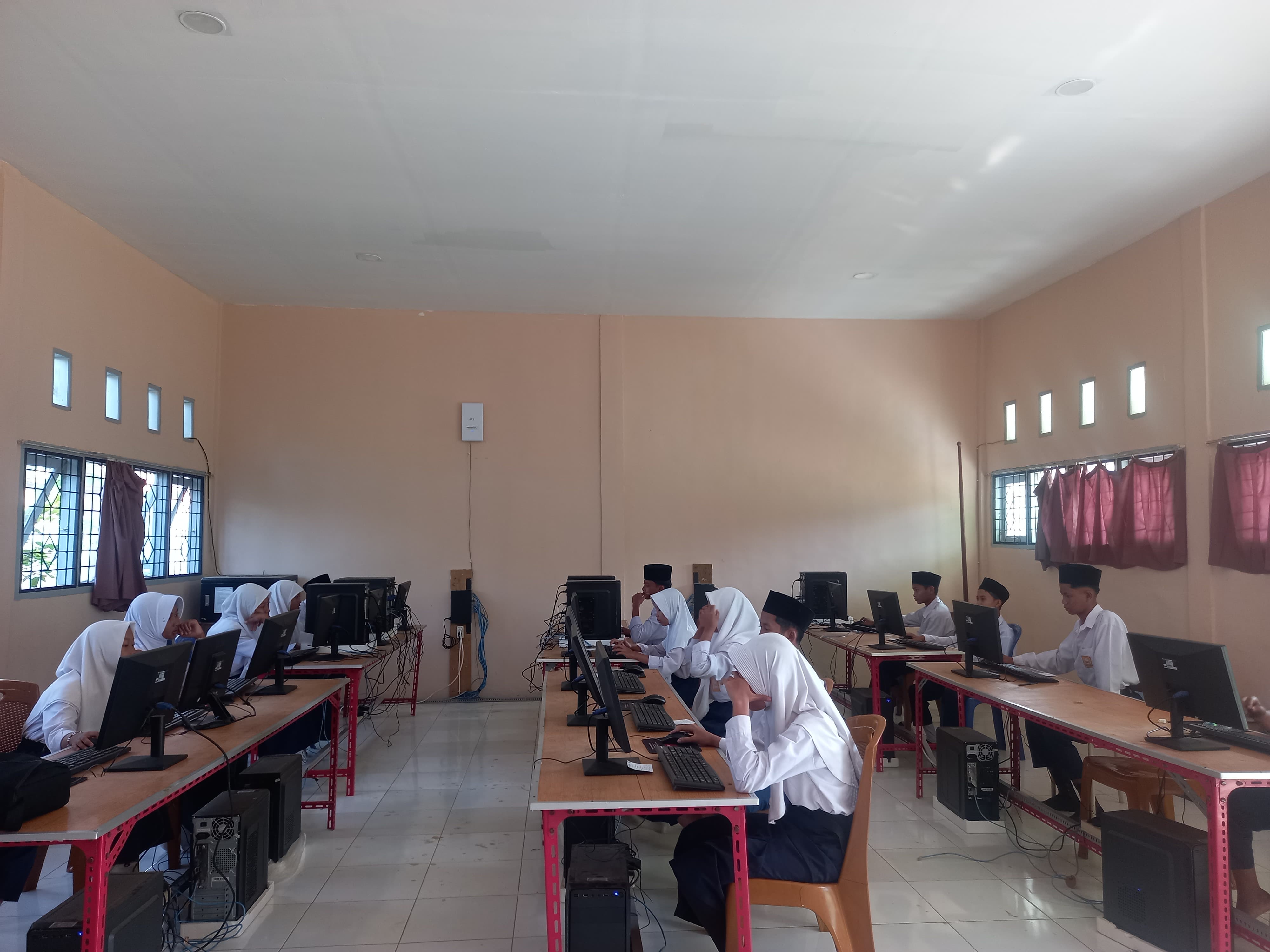 Gladi Bersih ANBK MTsN 4 Tanjung Jabung Timur Berjalan Lancar