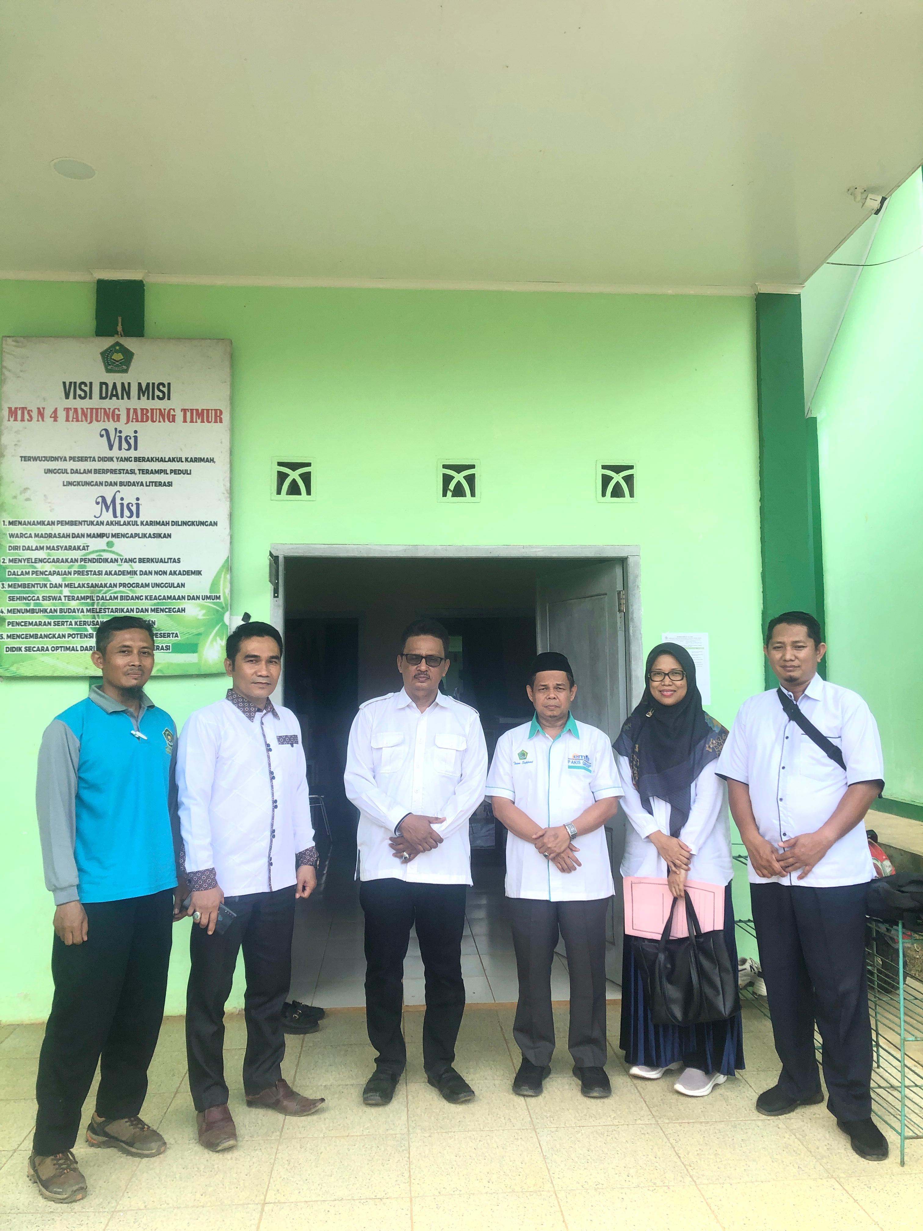 Kunjungan dari Kanwil Kemenag Provinsi Jambi ke MTsN 4 Tanjung Jabung Timur