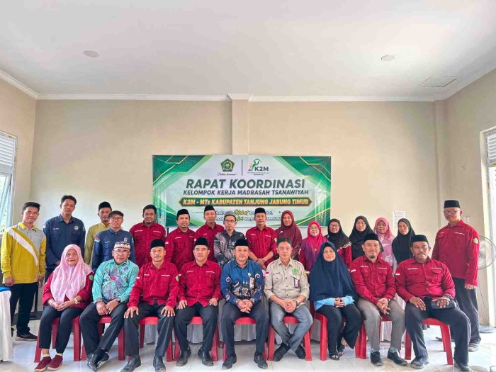 Kepala MTsN 4 Tanjab Timur Hadiri Rakor KKM-MTs Kepala MTsN 4 Tanjab Timur Hadiri Rakor KKM-MTs