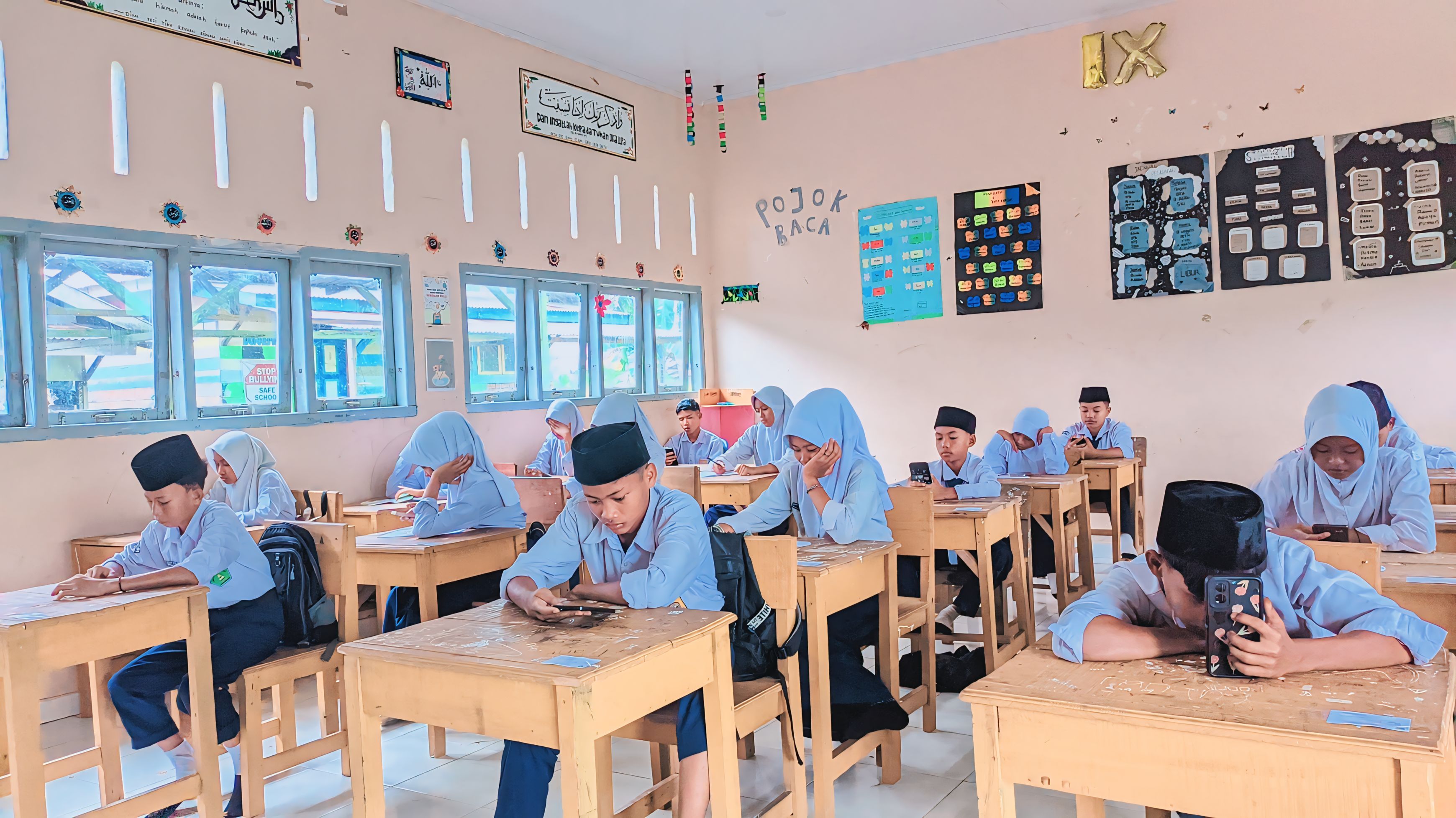 sukses hari pertama pelaksanaan Assesment Sumatif MTsN 4 Tanjung Jabung Timur